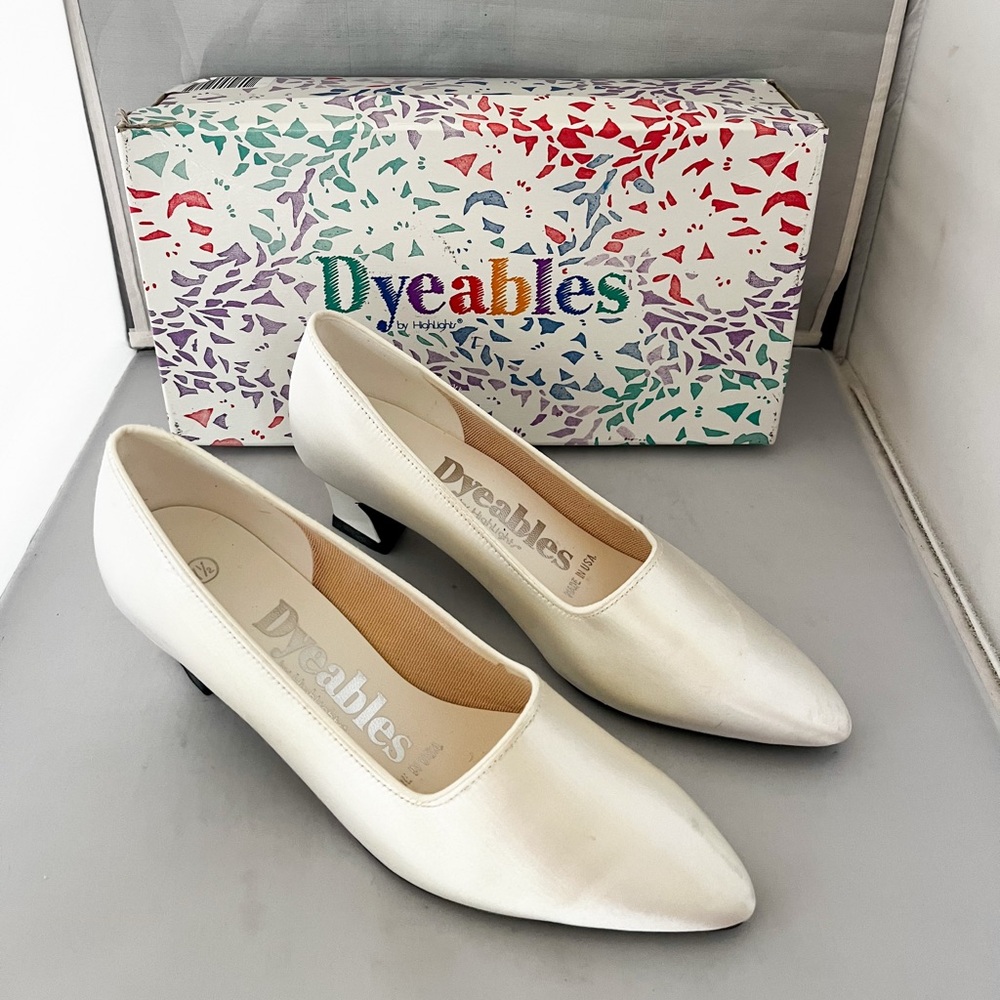 Vintage Dyeables Camelot Heels 7.5 with box 1990’s